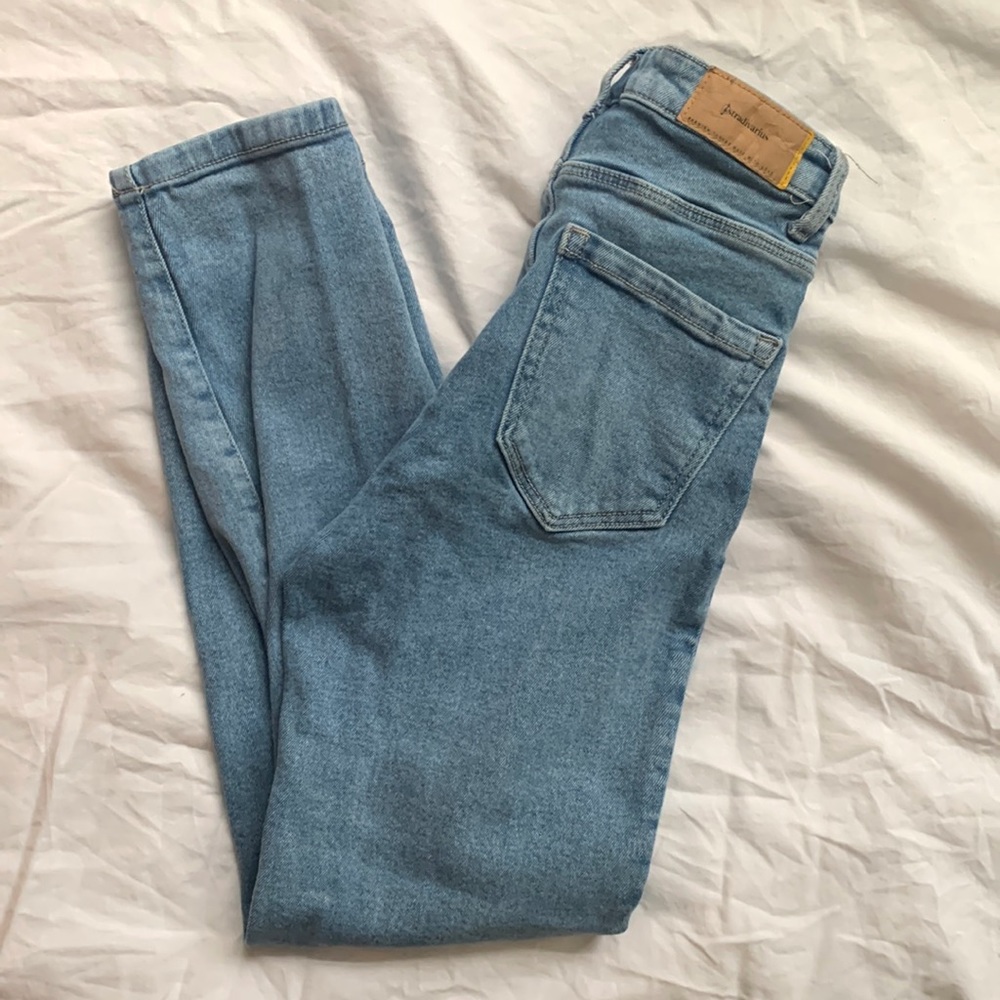 High waisted jeans